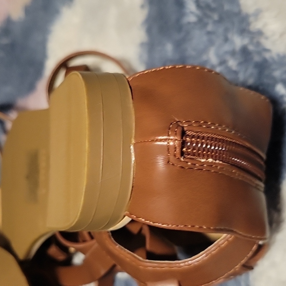 Express Gladiator sandals - Picture 2 of 5